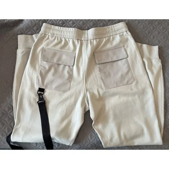 Men's Moose Knuckles Perido Cargo Joggers - Picture 7 of 15